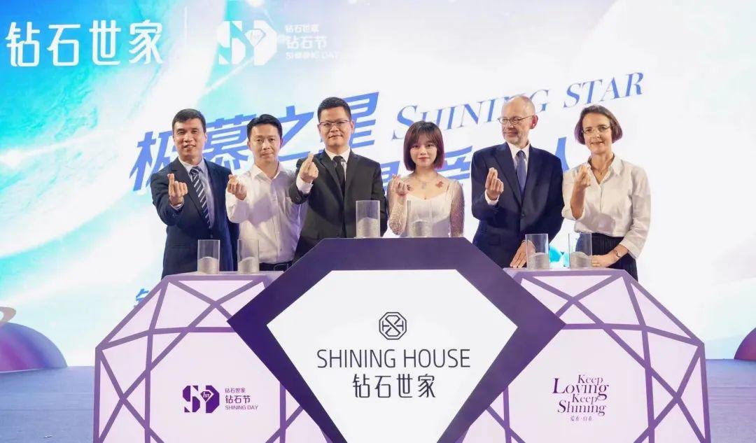 入局新零售、私域月銷400萬，60%線上成交只靠1個爆品！