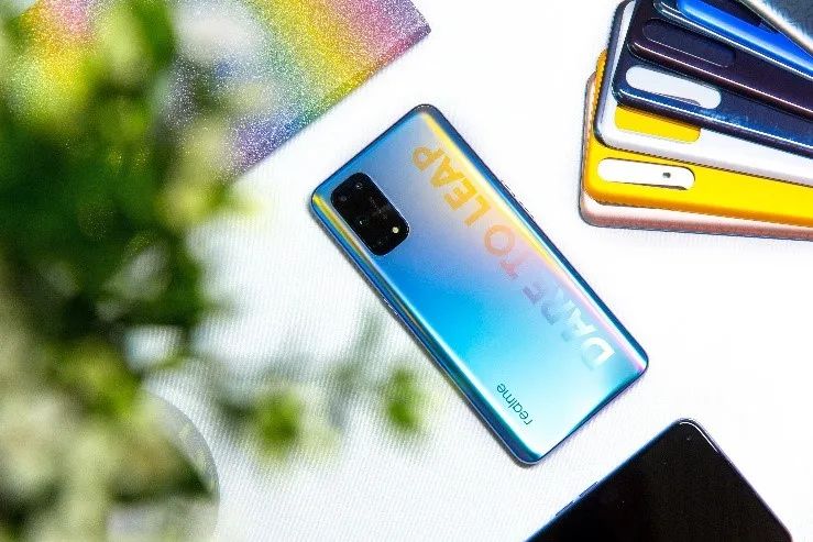DTC案例 | 3年突破1億全球用戶，Realme憑啥保持50%逆勢增長？